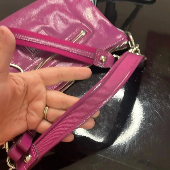 Coach Poppy magenta patent leather purse and wallet combo - Picture 10 of 16